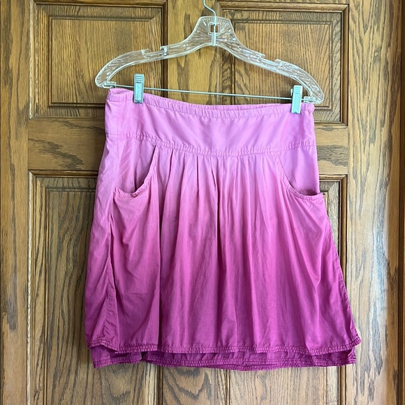 Athleta Dresses & Skirts - Athleta pink mini skirt size 6